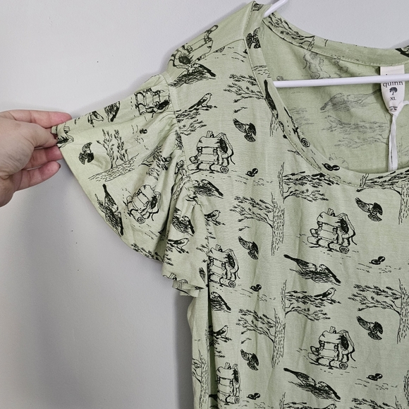 NWT Kate Quinn Green Retro Flutter Backpacking Tee - Picture 3 of 8